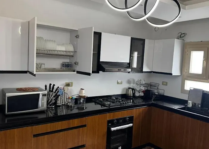 Sea View Near &pcozy 2br Steps Apartment Ain Sukhna
